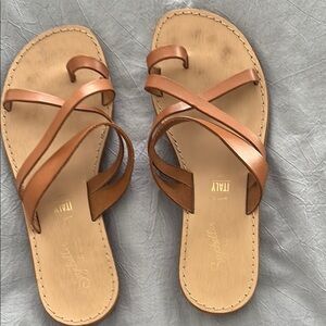 Seychelles Tan Sandals Minimalist Design